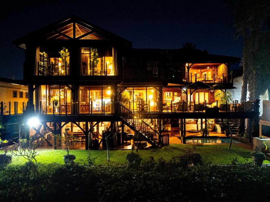 5 Bedroom Property for Sale in Yzerfontein Western Cape
